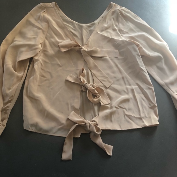 Peach blouse - Picture 2 of 5